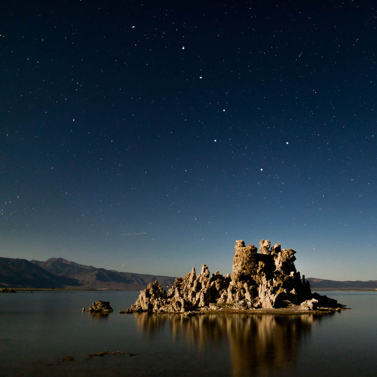 Big Dipper over Mono Lake